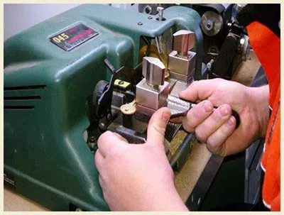 Thornton IL Locksmith Store Thornton, IL 708-433-9225 - 18-key-making